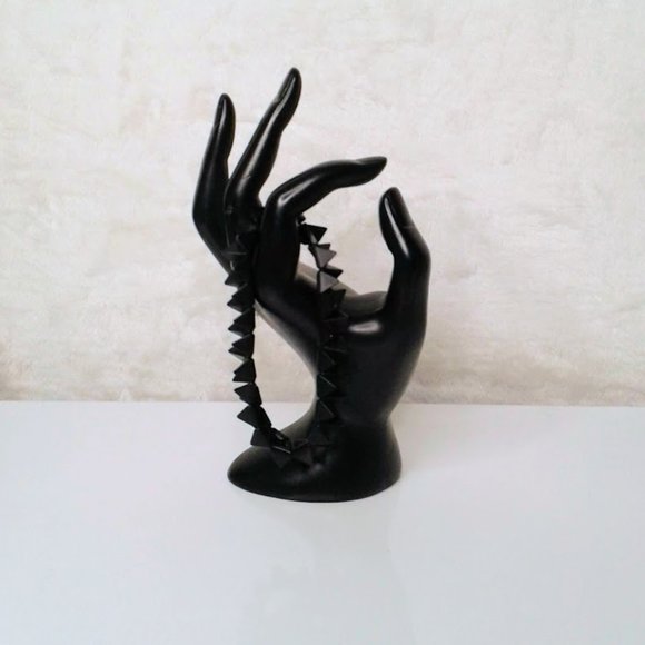 #J35 Black Spike Bracelet - Picture 3 of 5